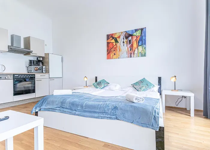 Peaceful And Stylish 2 Bedroom Cozy Atmosphere Viena